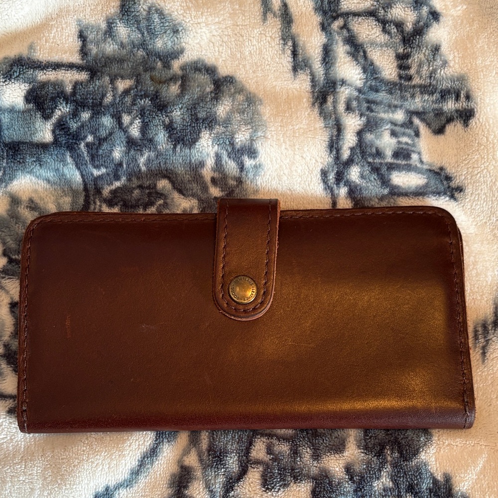 Elegant Brown Leather Wallet